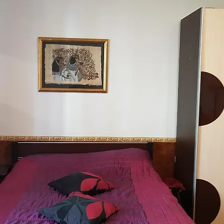 Mieszkanie Przy Chrzanowskiego アパート *